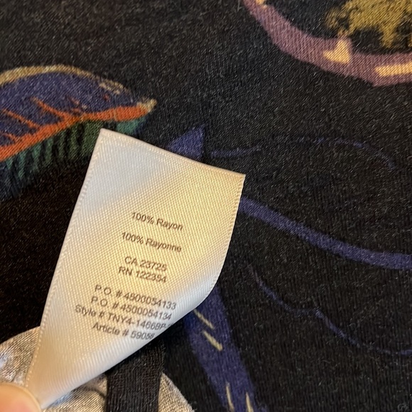 Wilfred Black Shirt with pattern. Size S. - Picture 4 of 8